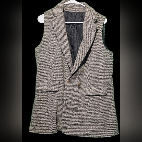 Boutique Elegant Tweed Vest Size Large PTP 22 - Picture 1 of 4